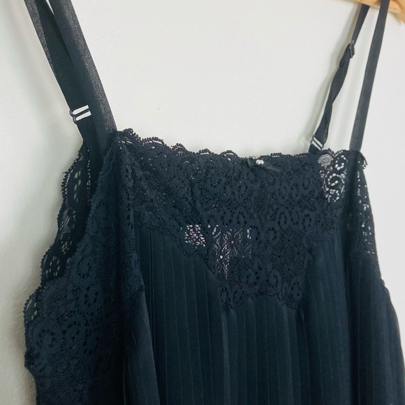 Oscar de la Renta pink label black semisheer chiffon pleated lace trim chemise M - Picture 5 of 7